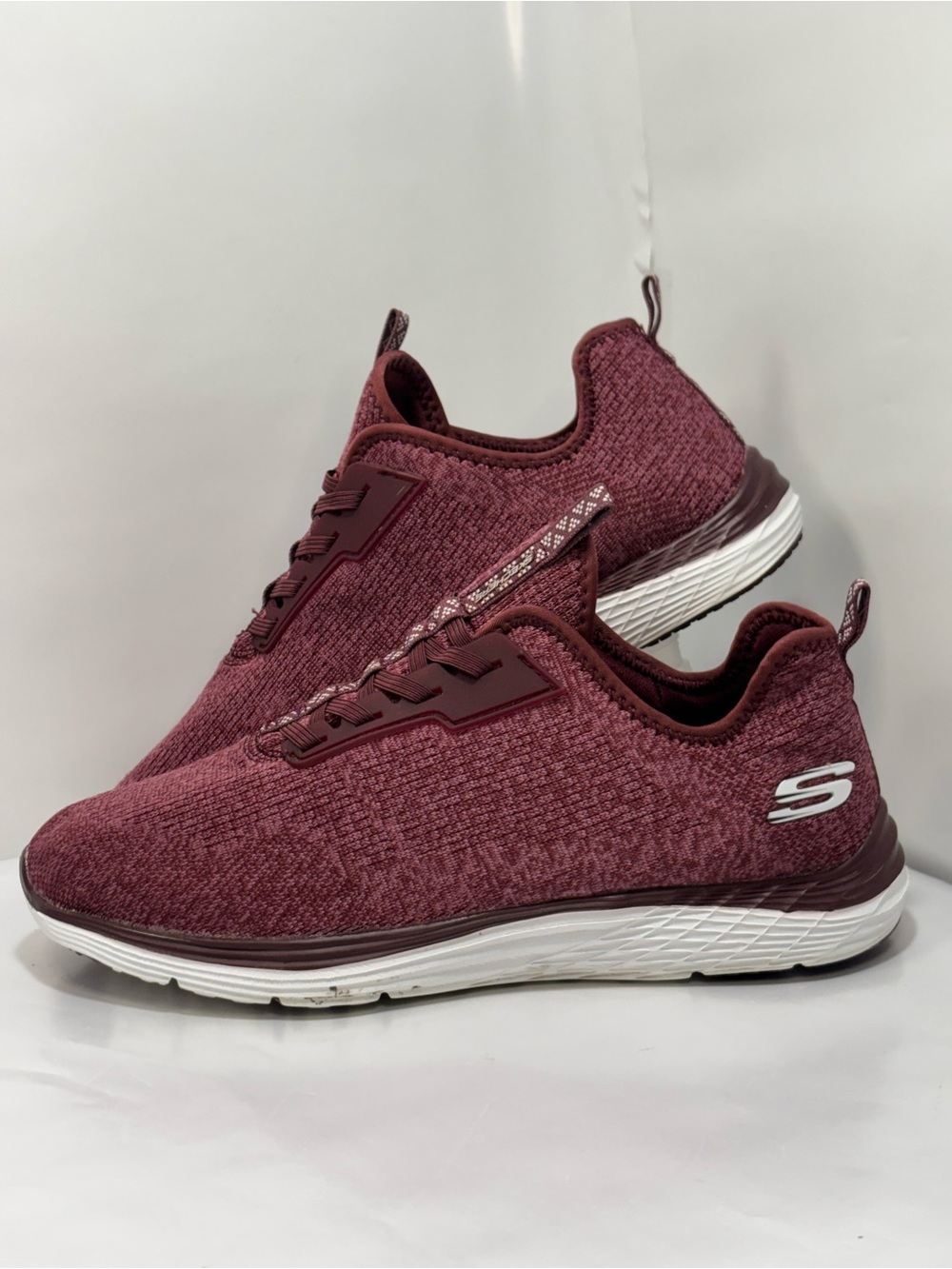 Skechers Women's Size 8 Burgundy Sneakers Shoes SN 59823MC Textile Maroon